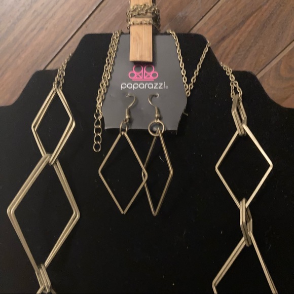 Fashion Fav Brass Necklace | Poshmark